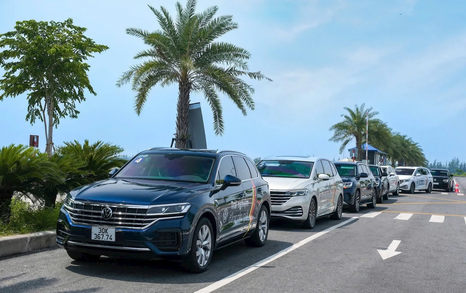 Khám phá sức hút từ 3 mẫu xe Volkswagen Touareg, Viloran và Teramont X tại Việt Nam